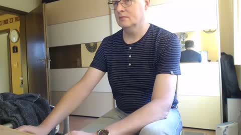 Snapshot of ach471 chatting on December 22, 9:11 am ach471 online show from December 22, 9:11 am