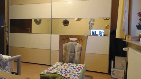 Snapshot of ach471 chatting on March 6, 5:57 am ach471 online show from March 6, 5:57 am