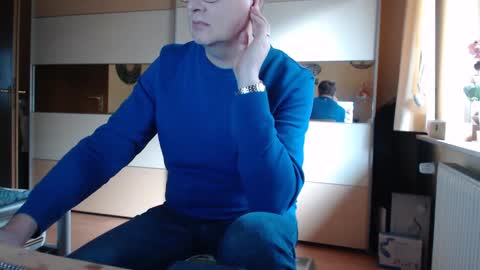 Snapshot of ach471 chatting on March 6, 5:00 pm ach471 online show from March 6, 5:00 pm