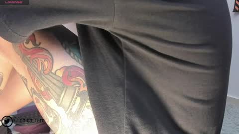 Jhonny online show from April 16, 9:04 pm