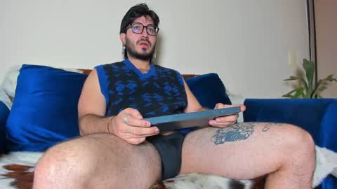 Snapshot of ackerman_eren_ chatting on January 12, 10:02 am R. online show from January 12, 10:02 am