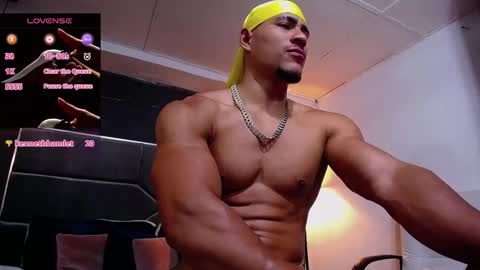 Snapshot of adam_fit19cm chatting on October 25, 3:03 pm Adam online show from October 25, 3:03 pm