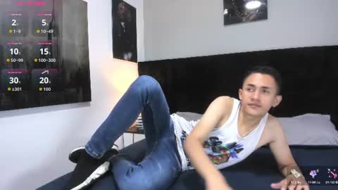 adam_walker_1 online show from June 27, 3:28 pm