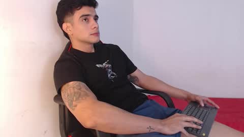 jhoan online show from October 30, 8:16 am