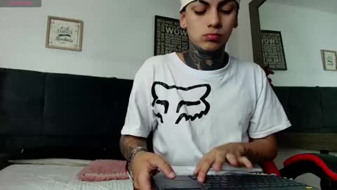 AdamsWalkerr  online show from February 16, 12:25 pm