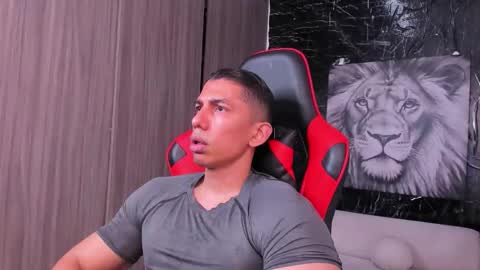 Adan Sin online show from November 8, 4:43 pm