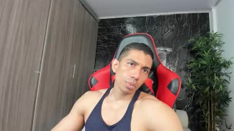 Adan Sin online show from April 10, 4:47 pm