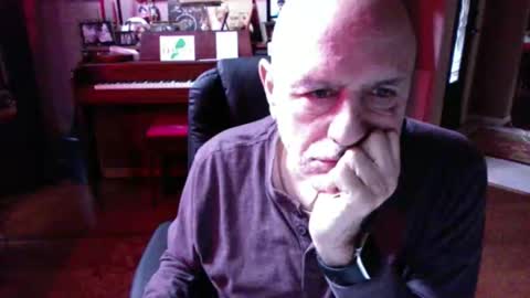 add_me_2 online show from December 17, 6:36 pm