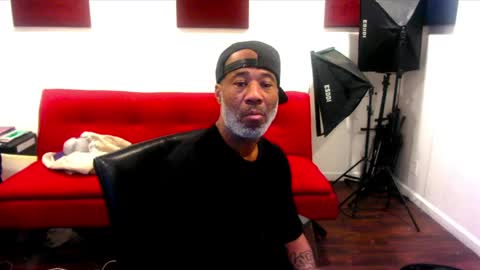 adick_ting online show from December 7, 10:28 pm