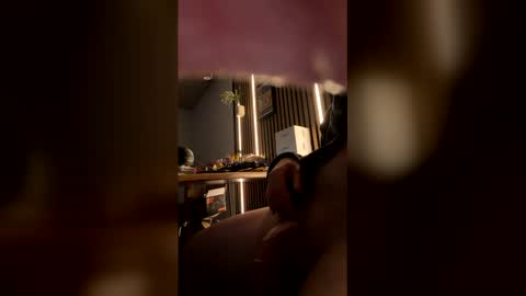 adrian_2024 online show from April 29, 1:21 am