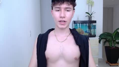 adrian morelli online show from December 10, 7:32 pm