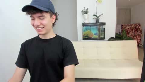 adrian morelli online show from February 3, 8:24 pm