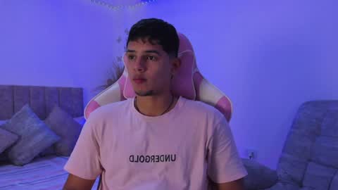 ADRIAN online show from June 22, 6:45 pm
