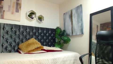   online show from October 7, 5:50 pm