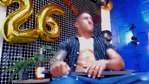   online show from November 28, 4:42 pm