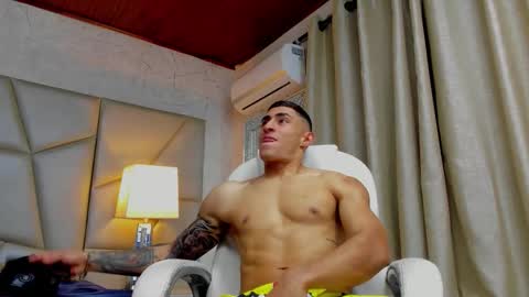   online show from November 15, 5:59 pm