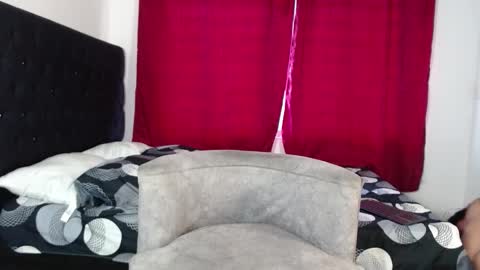 adriel_escalante online show from January 11, 7:28 pm