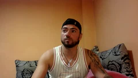 Snapshot of aerthurethan chatting on October 24, 9:00 am aerthurethan online show from October 24, 9:00 am