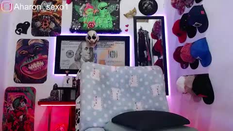 Aharon  Zamora online show from February 23, 3:39 am