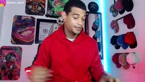 Aharon  Zamora online show from December 26, 12:49 pm