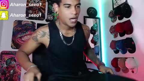 Aharon  Zamora online show from December 17, 7:37 pm