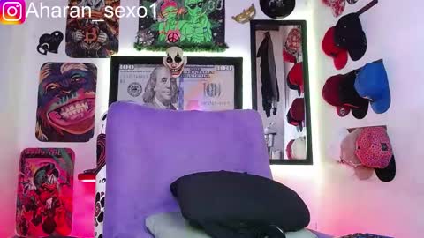 Aharon  Zamora online show from February 16, 1:38 pm