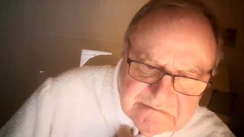 Ole online show from December 28, 8:15 pm