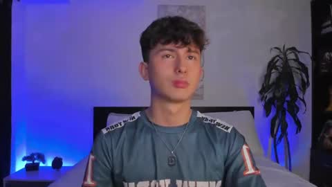 A H  online show from February 10, 2:19 am