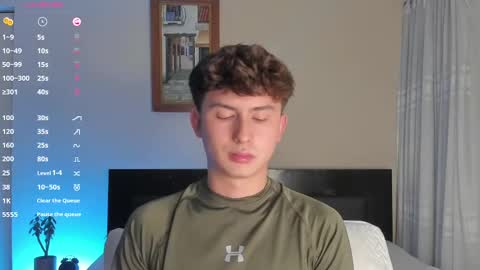 A H  online show from December 5, 1:25 am