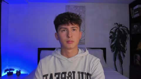 A H  online show from February 14, 3:33 am