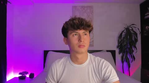 A H  online show from January 18, 4:08 am