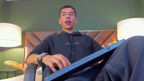 aiden_royce online show from January 12, 6:17 am