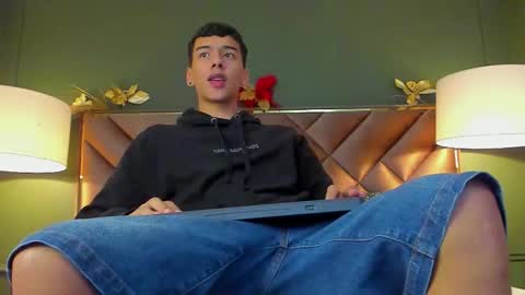 aiden_royce online show from November 30, 5:53 am