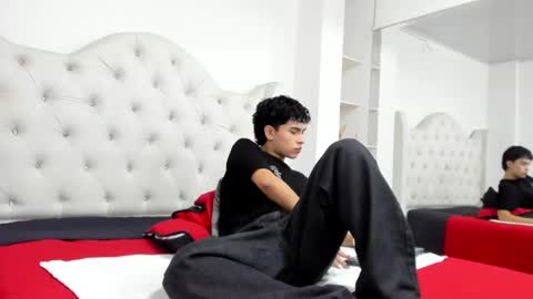 Snapshot of aiiden_15 chatting on February 26, 2:57 pm Aiden  online show from February 26, 2:57 pm