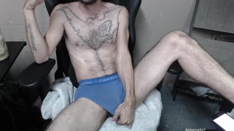 Leo  Airborn  Sir  Daddy online show from December 18, 5:15 am