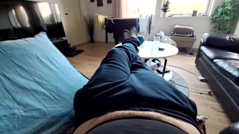 ak_2 online show from April 6, 6:14 am