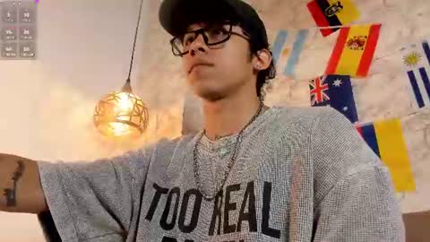 akazaboy online show from June 26, 5:32 am