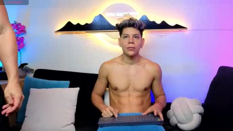 Al Fox  Miko Fortuni  online show from March 19, 4:26 am