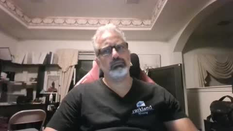 aladdin31673 online show from December 18, 2:18 am