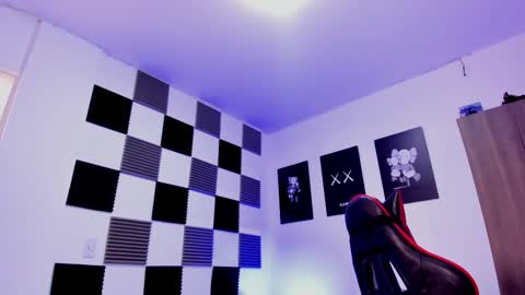 Alan Boy online show from November 26, 1:47 pm