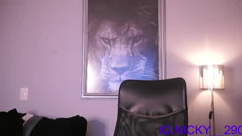 alan_morrys online show from April 11, 2:52 am