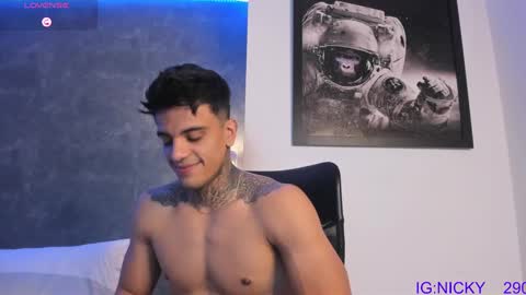 alan_morrys online show from January 14, 2:08 am