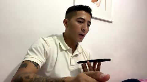 alanj998 online show from October 4, 2:27 am