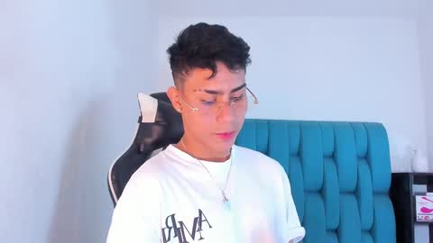 Snapshot of alannaughty_ chatting on February 27, 9:04 pm alannaughty_ online show from February 27, 9:04 pm