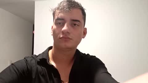 lyam online show from April 14, 6:02 am