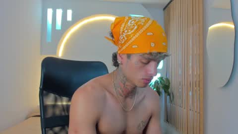 alan online show from December 21, 12:27 pm