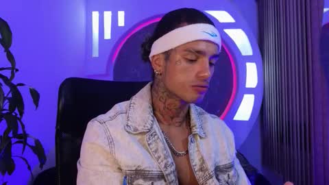 alan online show from October 3, 10:20 am