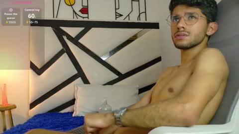 Snapshot of alanvilla_lobo chatting on October 23, 10:13 pm alanvilla_lobo online show from October 23, 10:13 pm