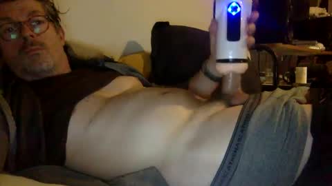 Snapshot of albandant chatting on March 12, 5:28 pm albandant online show from March 12, 5:28 pm