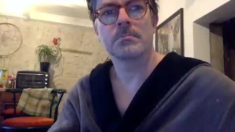 Snapshot of albandant chatting on December 3, 8:36 am albandant online show from December 3, 8:36 am